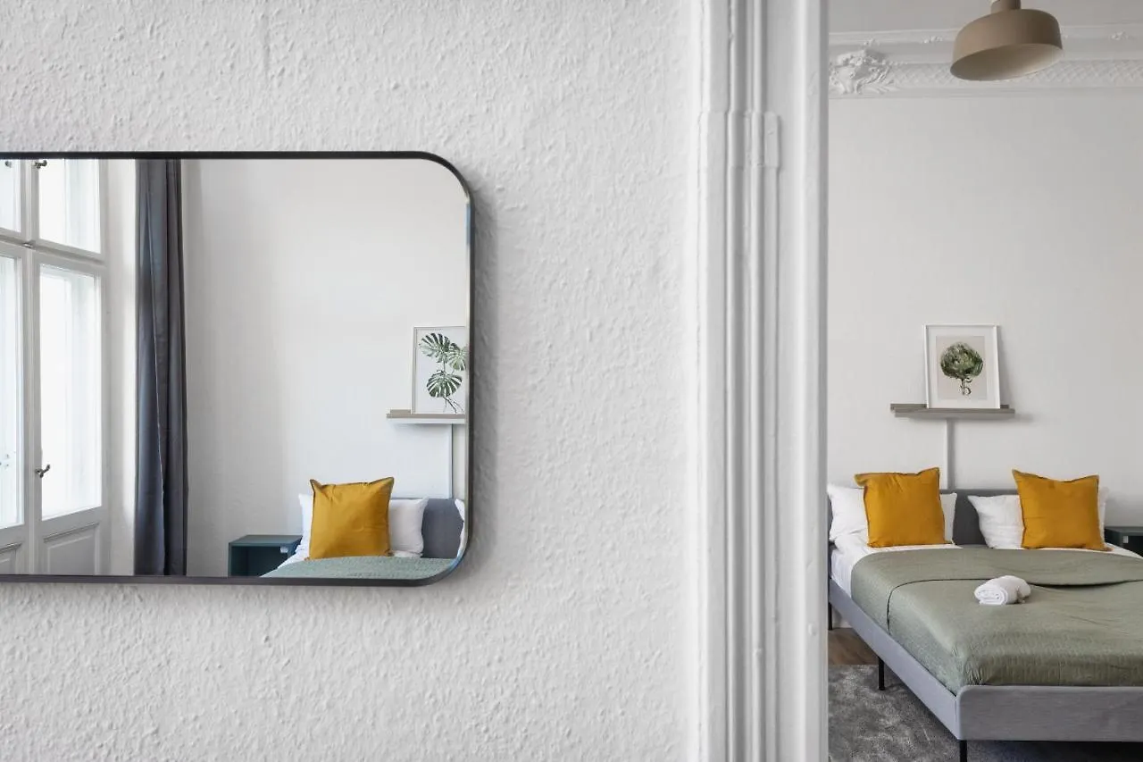 Riesiges Apartment Nahe Kudamm Sehr Schoner Altbau 123M2 Gross 12 Gaste Берлин 0*,  Германия